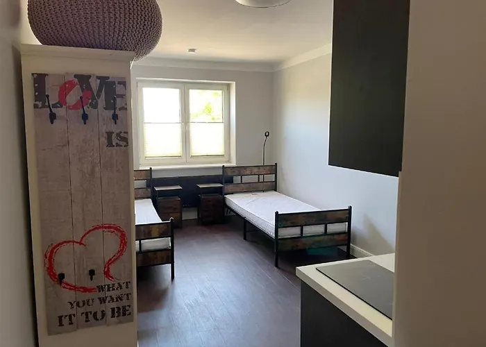 Neu Renoviertes Mit Privatem Bad Und Kueche Affittacamere 3*